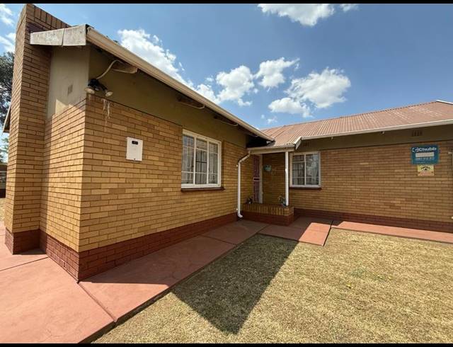 3 BEDROOM HOUSE FOR SALE IN VANDERBIJLPARK CW 6